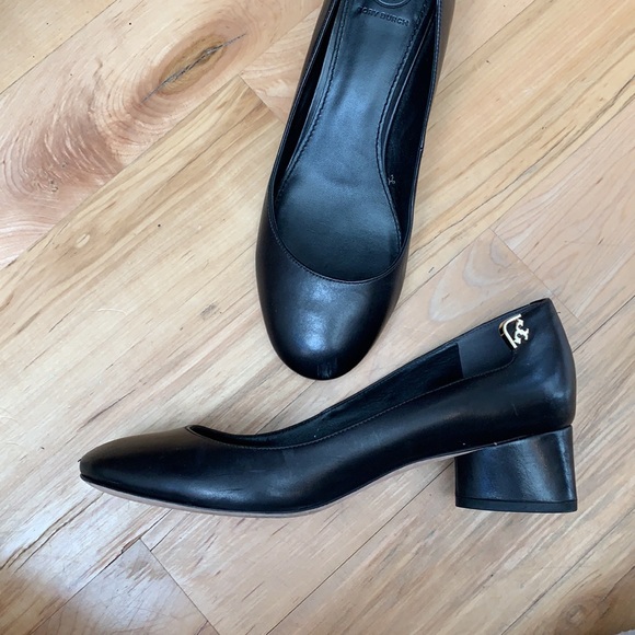 Tory Burch work heel - Picture 2 of 2